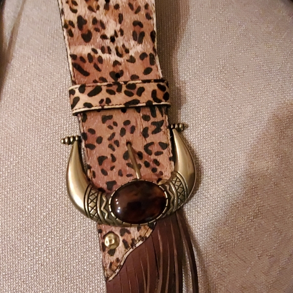 NWOT Chicos Leopard Belt with Gold Buckle Large - Picture 5 of 6